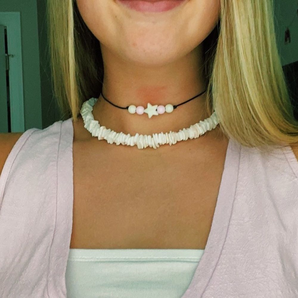 Pink and white star choker